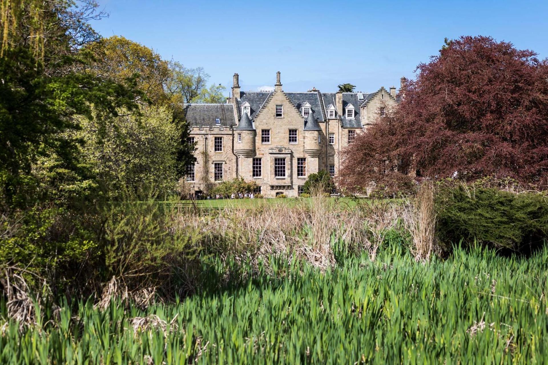 Penzion Carberry Tower Mansion House And Estate Musselburgh Exteriér fotografie